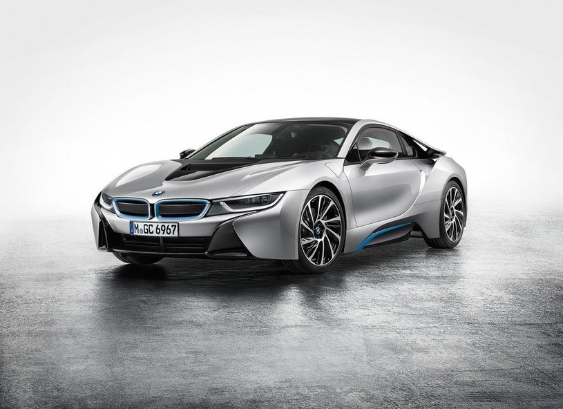 BMW i8 (2014-2021) – schematy bezpieczników i przekaźników