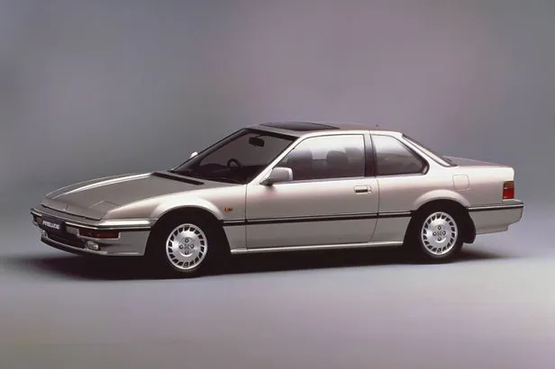 Honda Prelude III (1987-1991) – schematy bezpieczników i przekaźników