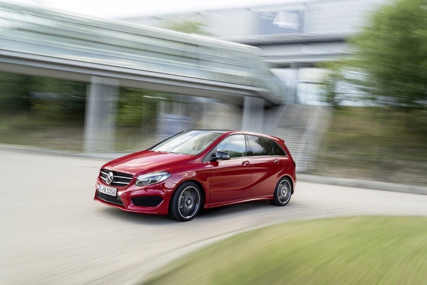 Mercedes-Benz Klasa B W242 i W246 (2012-2018) – schematy bezpieczników i przekaźników