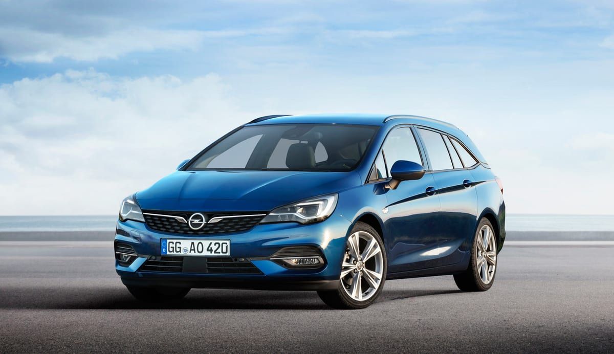 Opel Astra K (2020-2021) – schematy bezpieczników i przekaźników