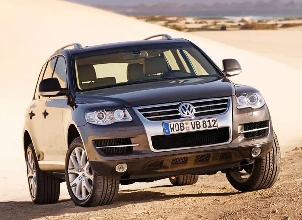 Volkswagen Touareg I (2002-2010) – schematy bezpieczników i przekaźników