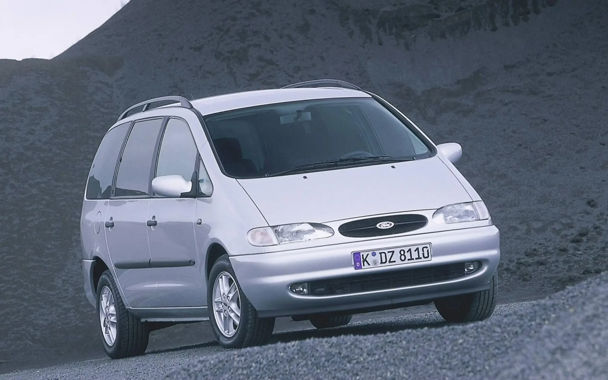 Ford Galaxy I (1995-2006) – schematy bezpieczników i przekaźników