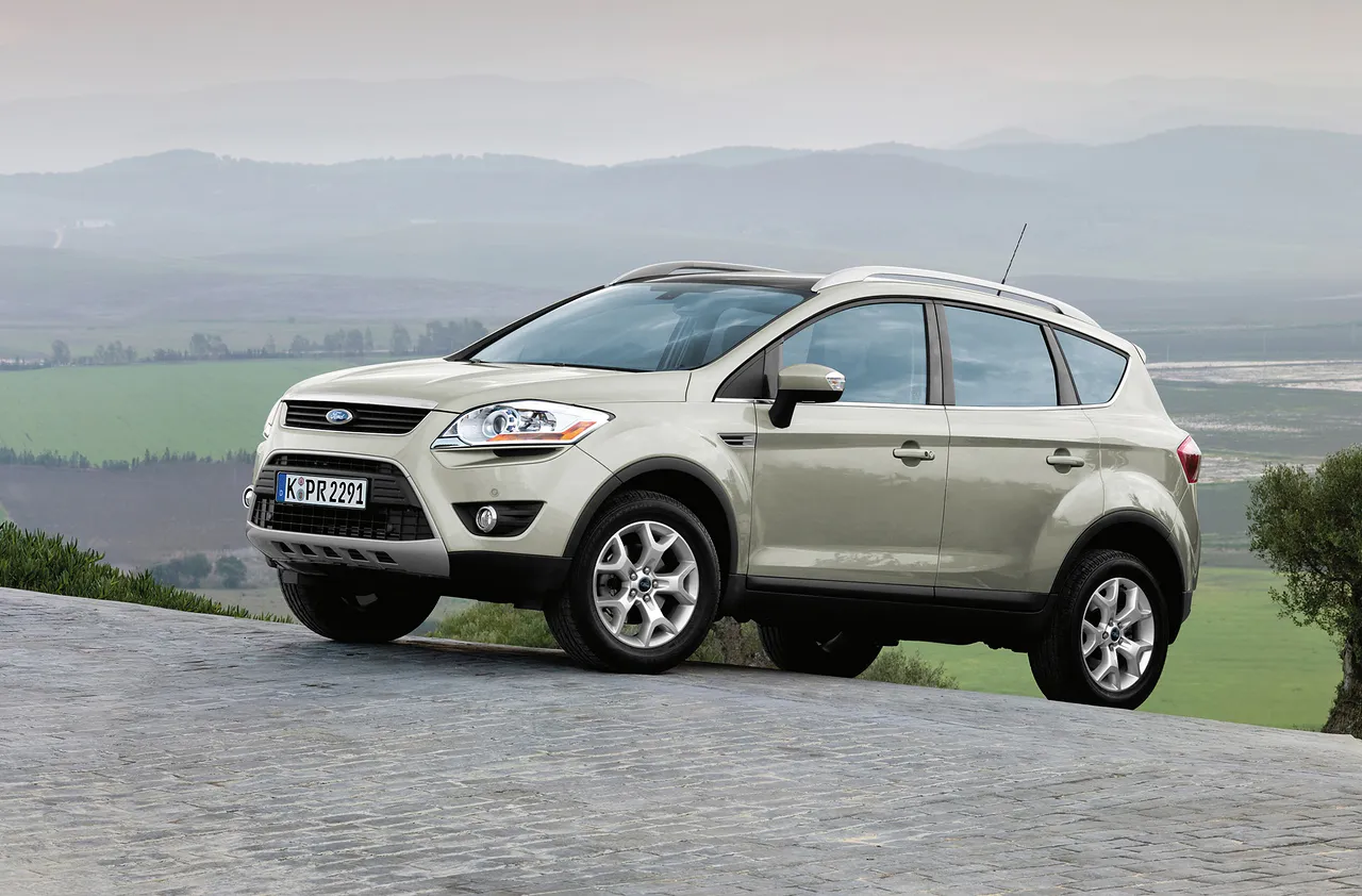 Ford Kuga I (2008-2012) – schematy bezpieczników i przekaźników