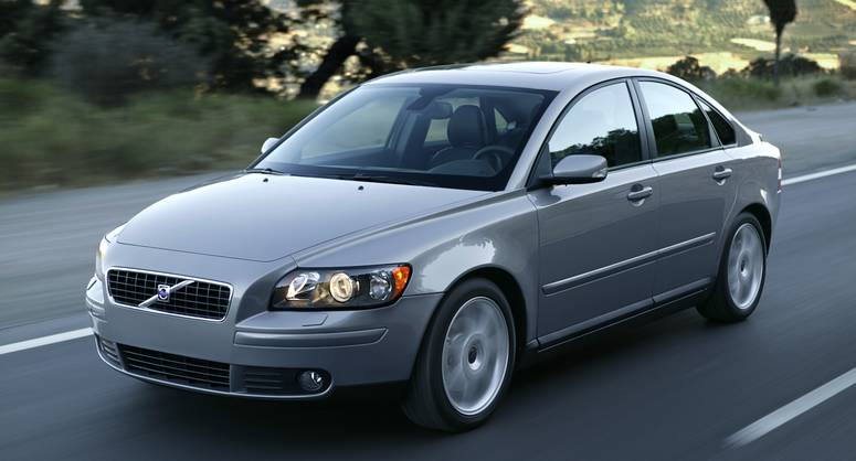 Volvo S40 (2012) – schematy bezpieczników i przekaźników