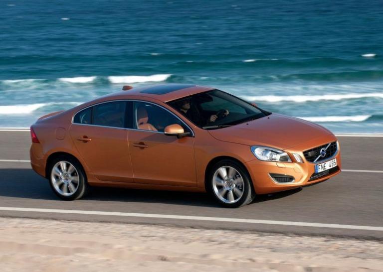 Volvo S60 (2014) – schematy bezpieczników i przekaźników