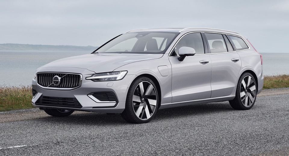 Volvo V60 (2023) – schematy bezpieczników i przekaźników