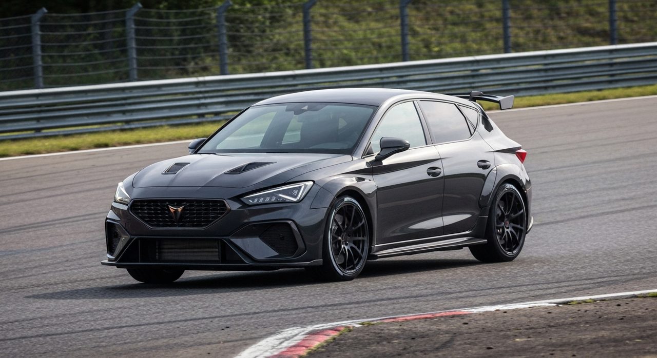 Cupra Leon VZ TCR 2026: Torowa bestia 321 KM przyłapana na testach