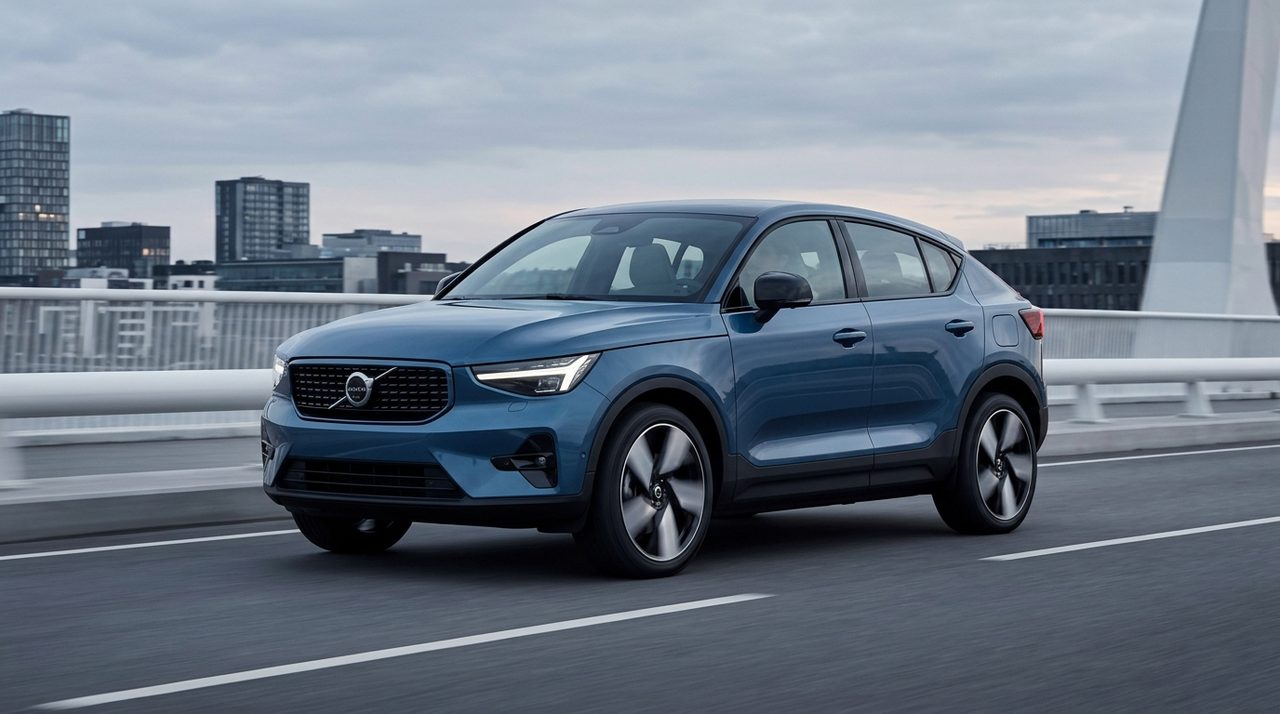 Volvo XC40 2026: nowy design, AI i powrót hybrydy plug-in