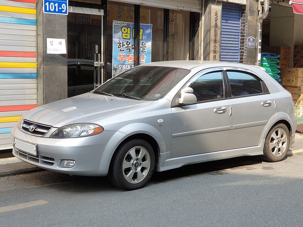 Chevrolet Lacetti (2004-2009) – schematy bezpieczników i przekaźników