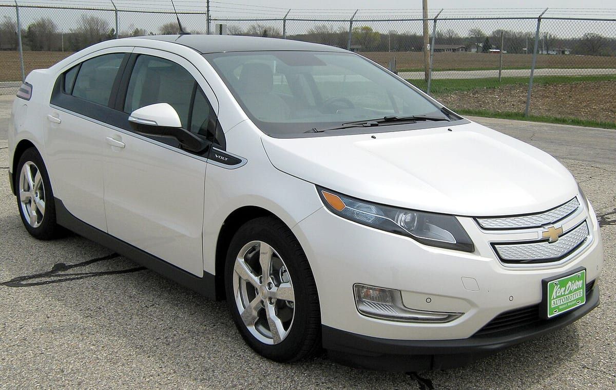 Chevrolet Volt (2016-2019) – schematy bezpieczników i przekaźników