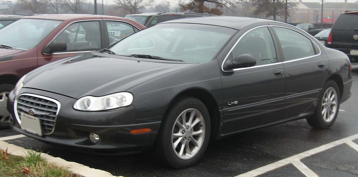 Chrysler LHS (1998-2004) – schematy bezpieczników i przekaźników