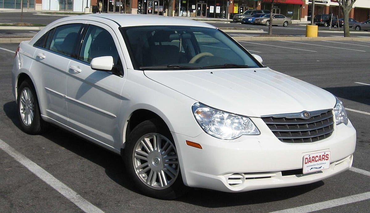 Chrysler Sebring (2001-2006) – schematy bezpieczników i przekaźników