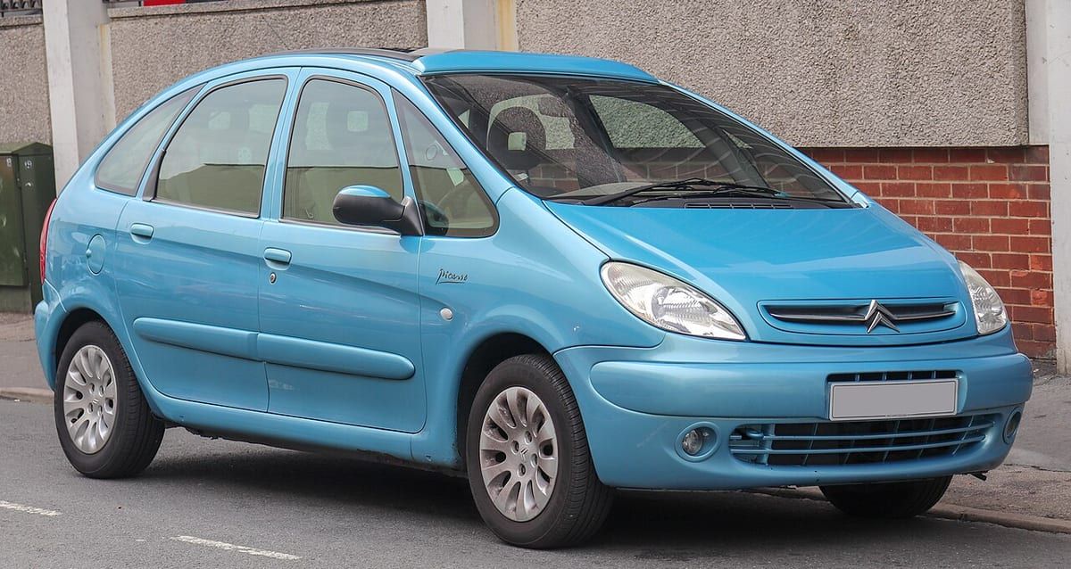 Citroën Xsara Picasso (1999-2010) – schematy bezpieczników i przekaźników