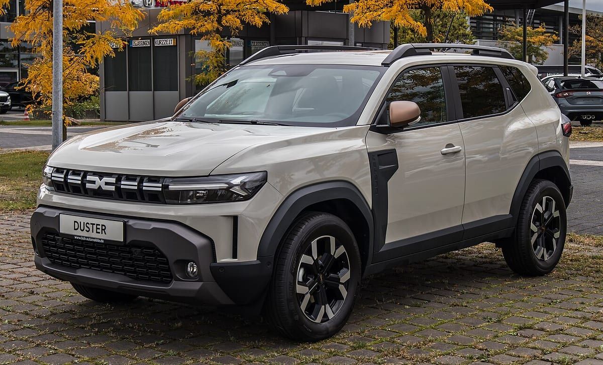 Dacia Duster I (2009-2021) – schematy bezpieczników i przekaźników