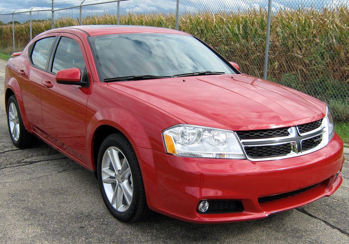 Dodge Avenger (2009-2010) – schematy bezpieczników i przekaźników
