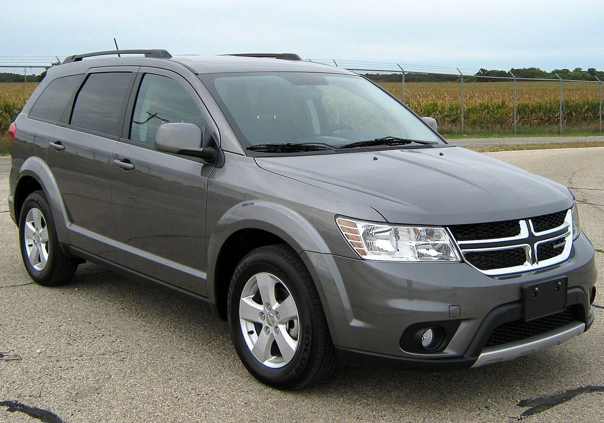 Dodge Journey (2009-2010) – schematy bezpieczników i przekaźników