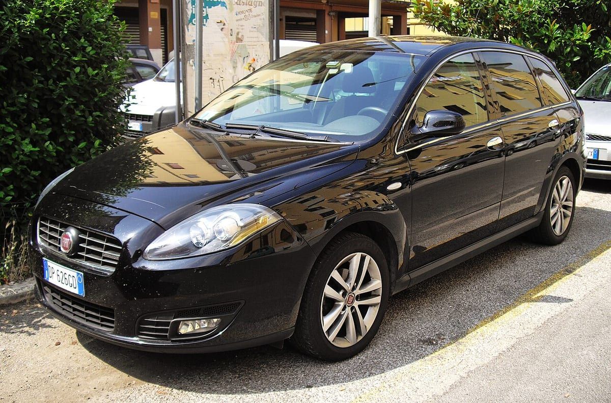 Fiat Croma (2010-2011) – schematy bezpieczników i przekaźników