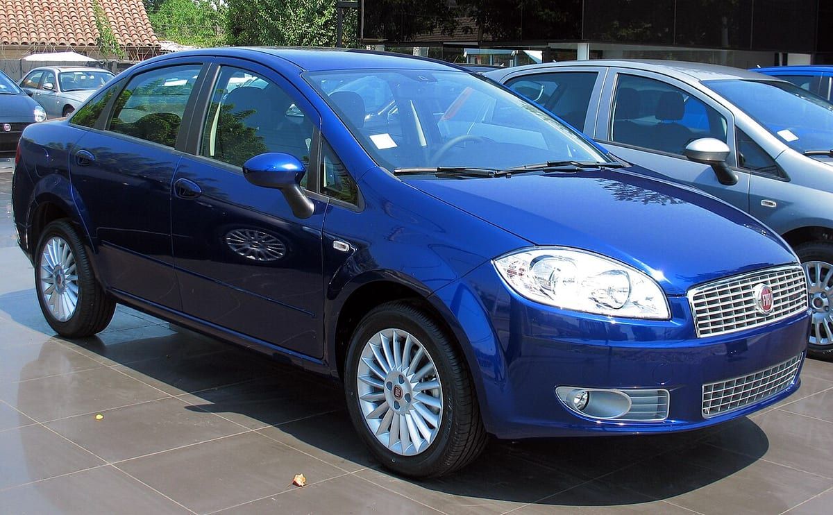 Fiat Linea (2007-2012) – schematy bezpieczników i przekaźników