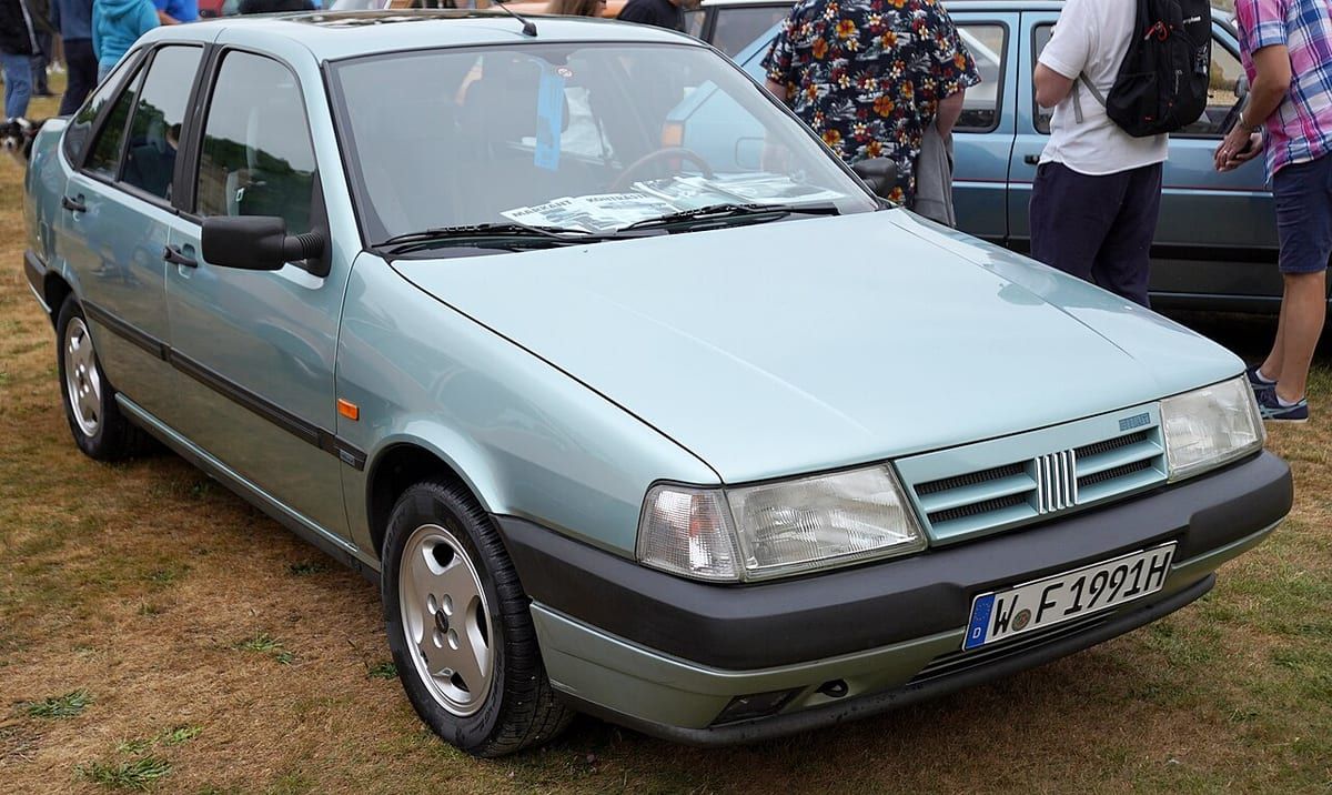 Fiat Tempra i Marengo (1990-1996) – schematy bezpieczników i przekaźników