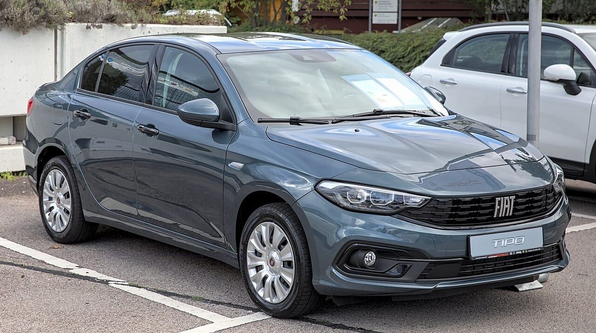 Fiat Tipo II (2015-2023) – schematy bezpieczników i przekaźników