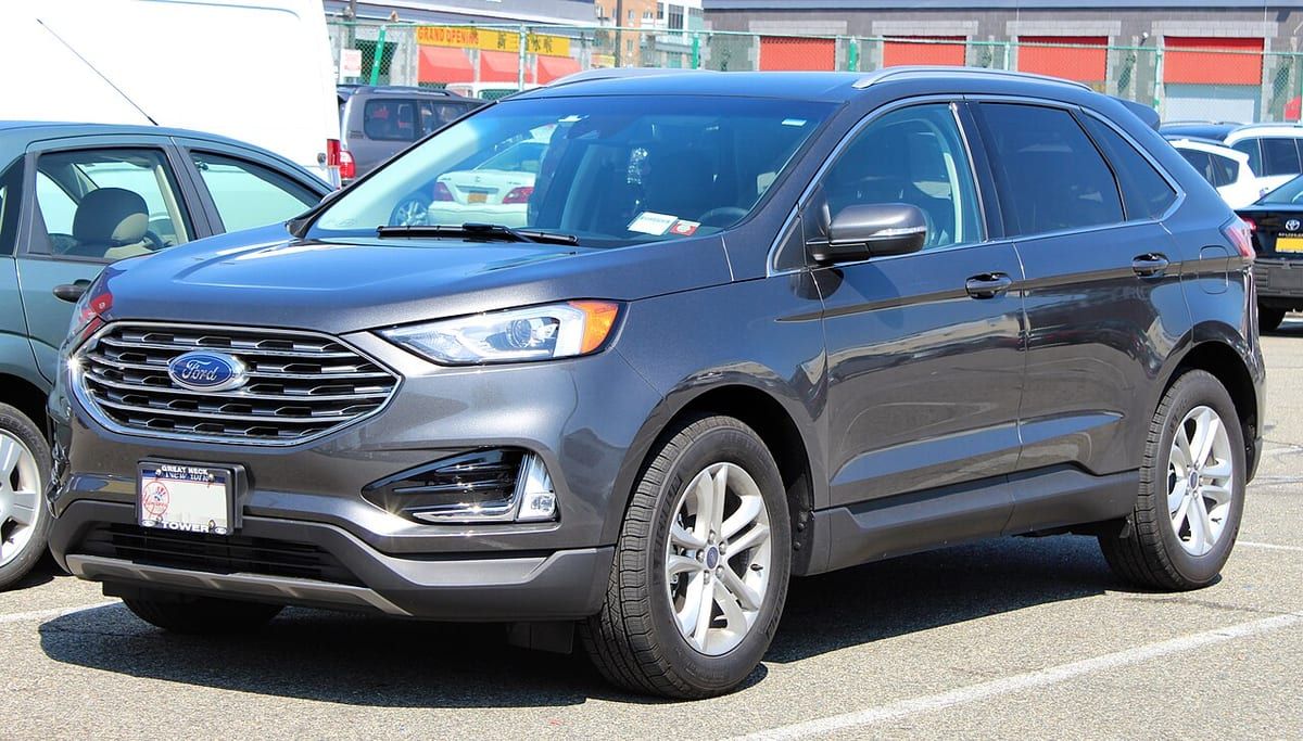 Ford Edge II (2020) – schematy bezpieczników i przekaźników