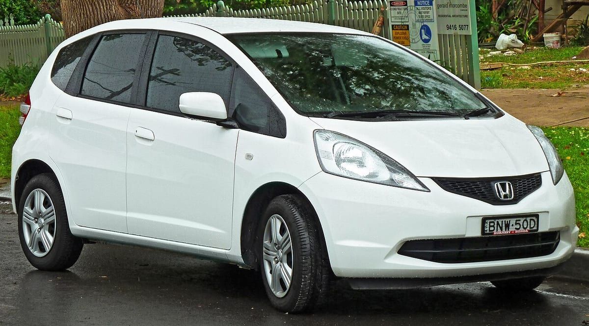 Honda Fit i Jazz II (2002-2008) – schematy bezpieczników i przekaźników