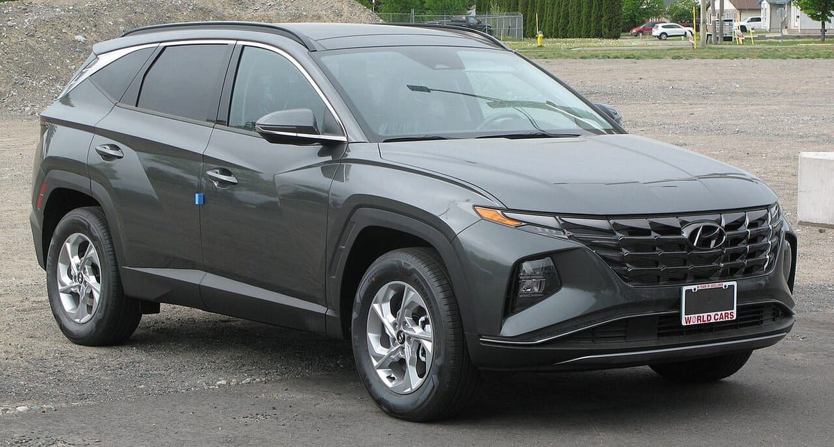 Hyundai ix35 (2010-2015) – schematy bezpieczników i przekaźników