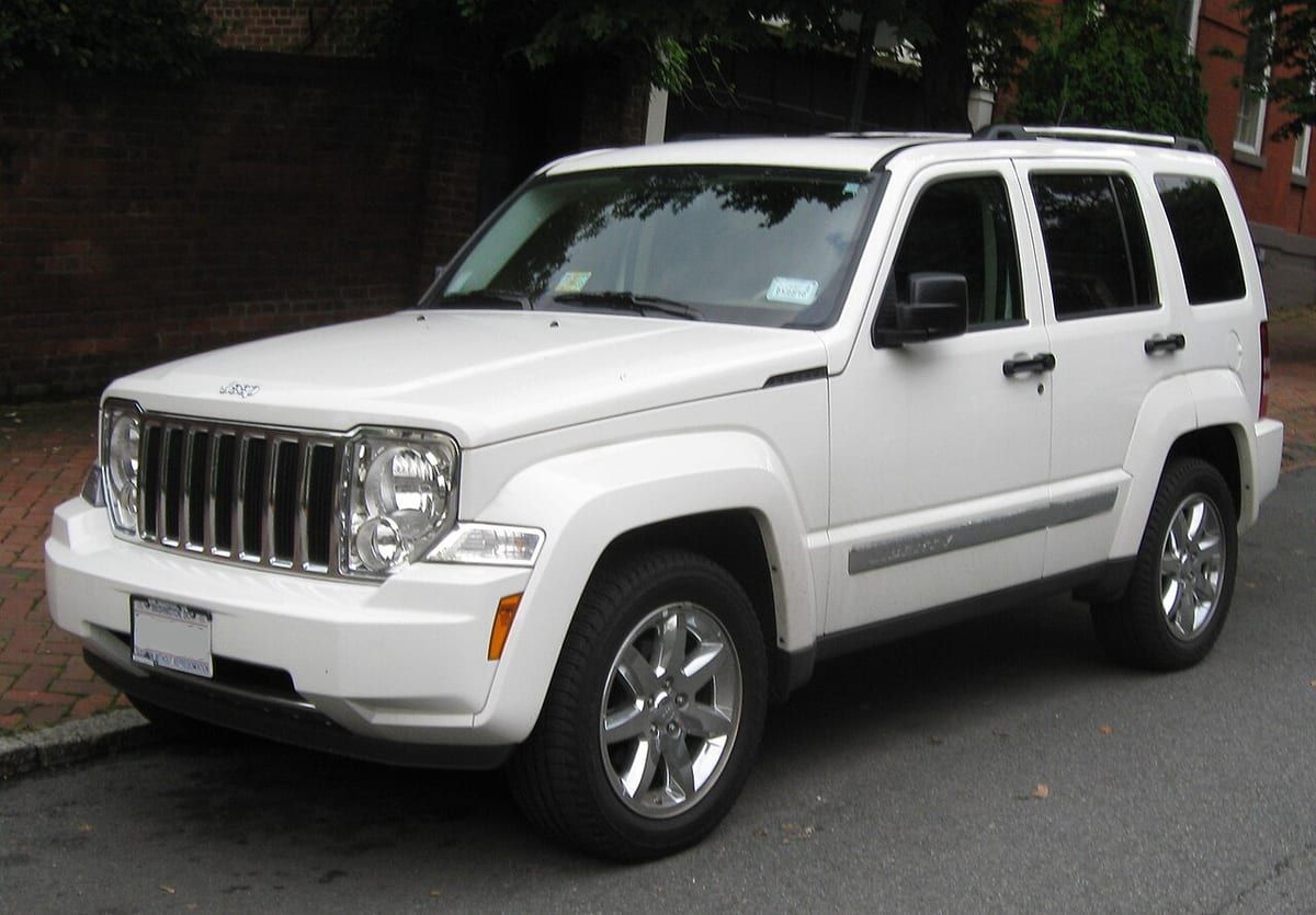 Jeep Cherokee KK (2008-2010) – schematy bezpieczników i przekaźników