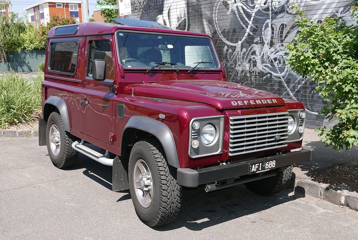 Land Rover Defender (1999-2006) – schematy bezpieczników i przekaźników
