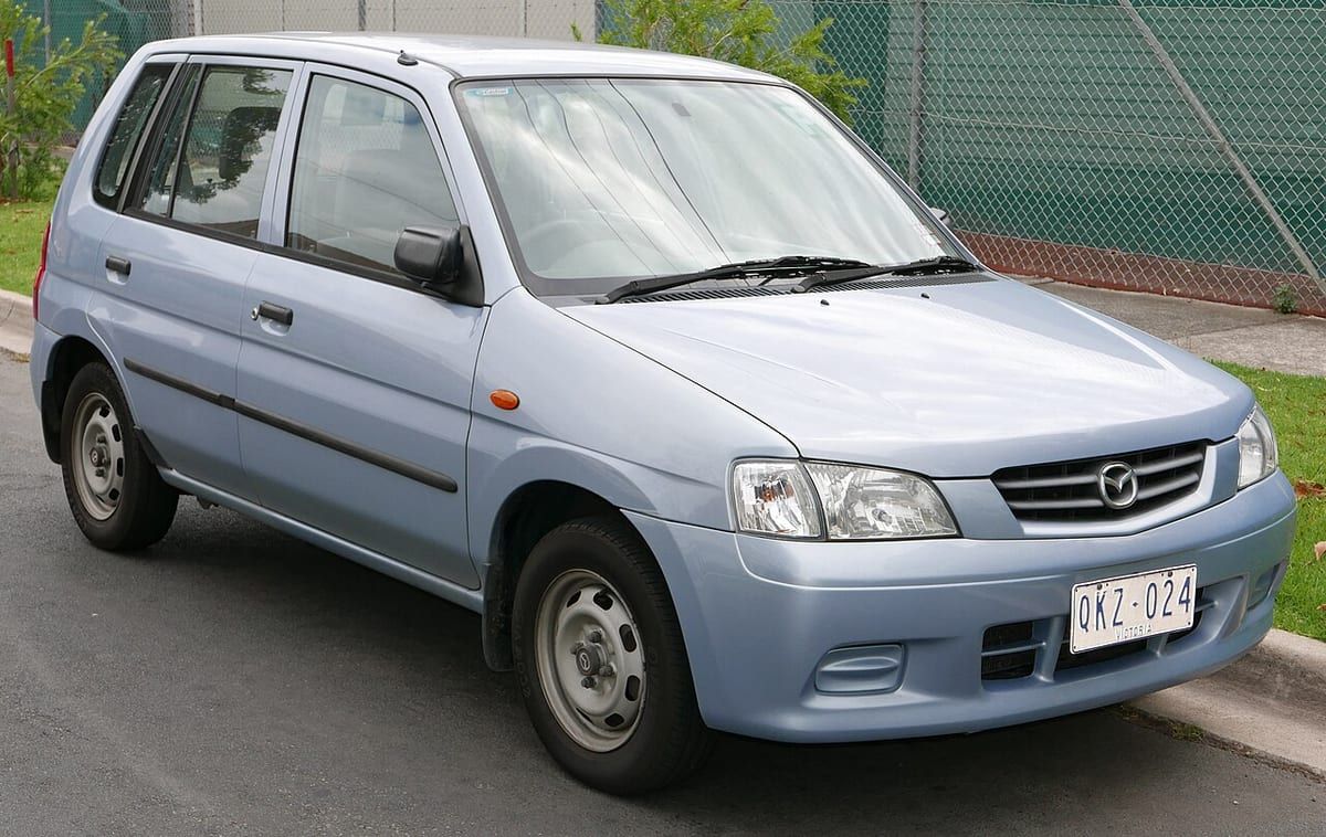 Mazda Demio (DW) (1996-2003) – schematy bezpieczników i przekaźników