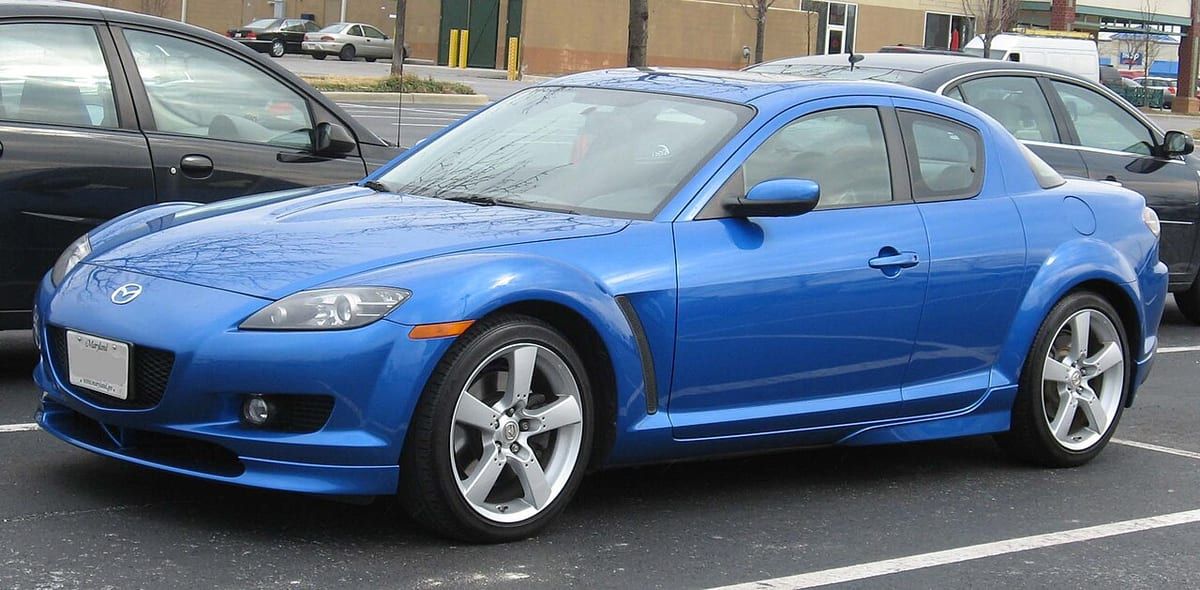 Mazda RX-8 (2005) – schematy bezpieczników i przekaźników
