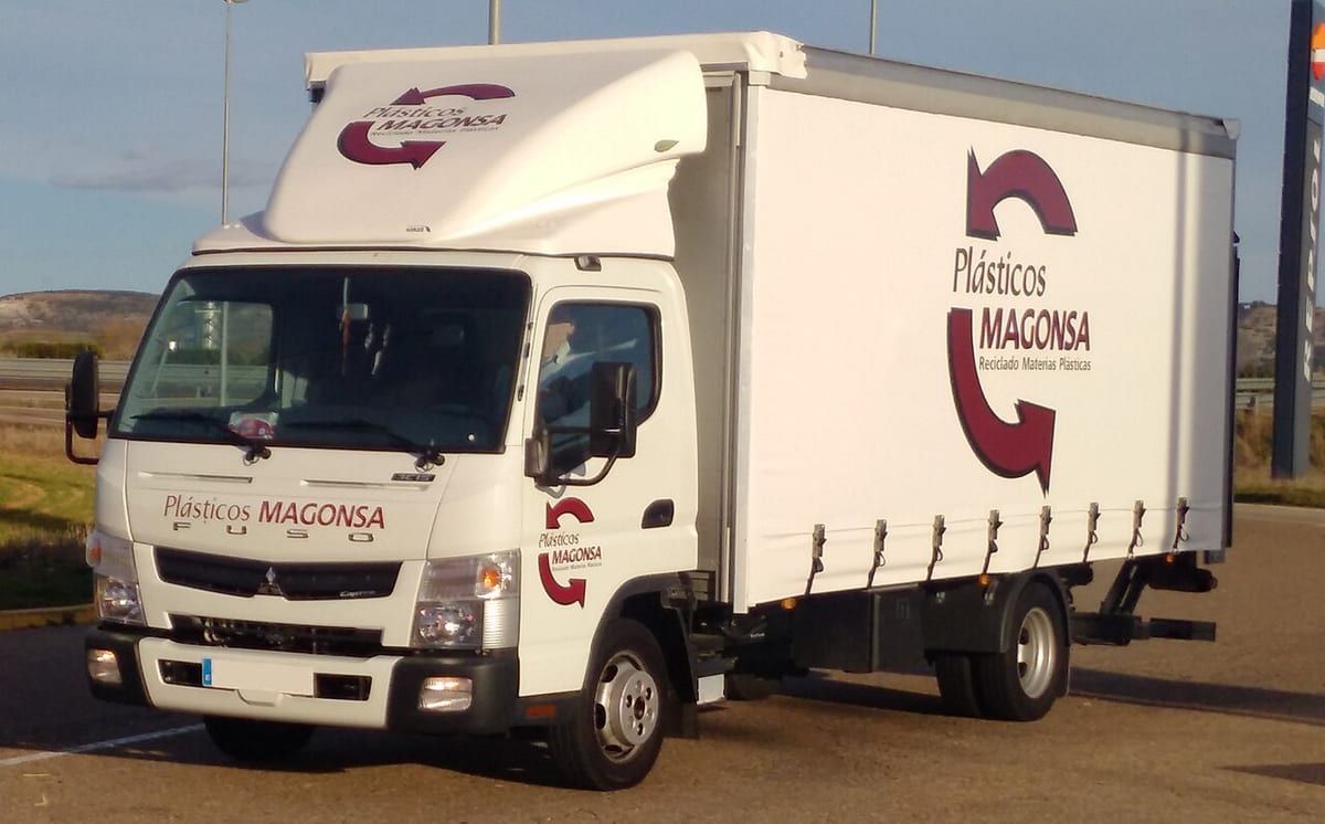 Mitsubishi Canter (1993-2002) – schematy bezpieczników i przekaźników