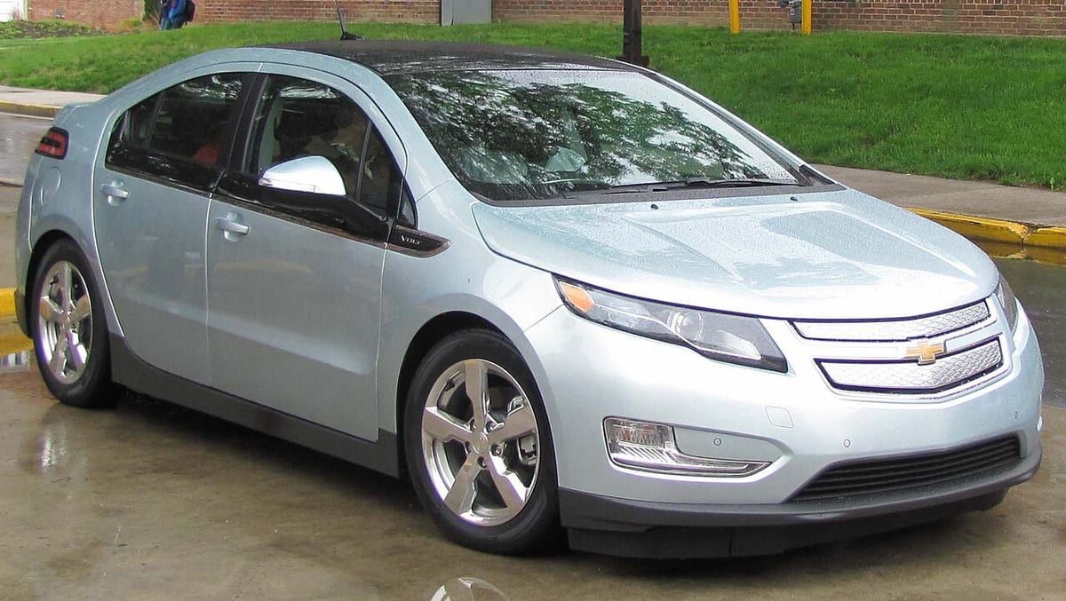 Opel Ampera (2012-2015) – schematy bezpieczników i przekaźników