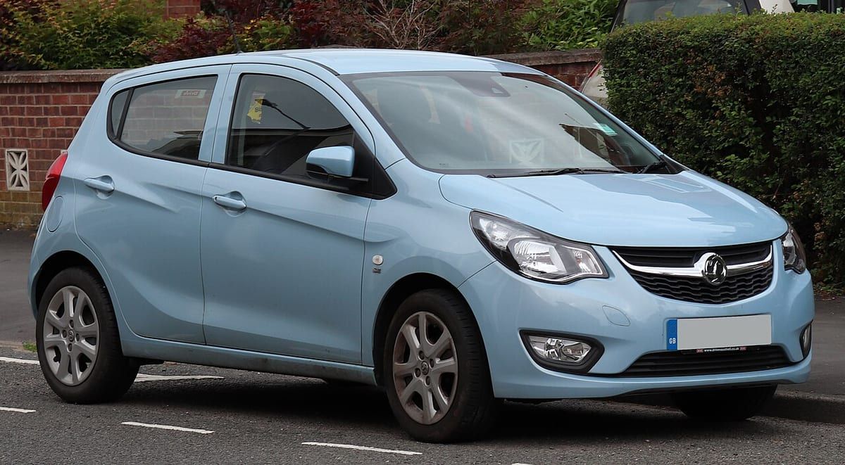 Opel KARL (2018-2019) – schematy bezpieczników i przekaźników