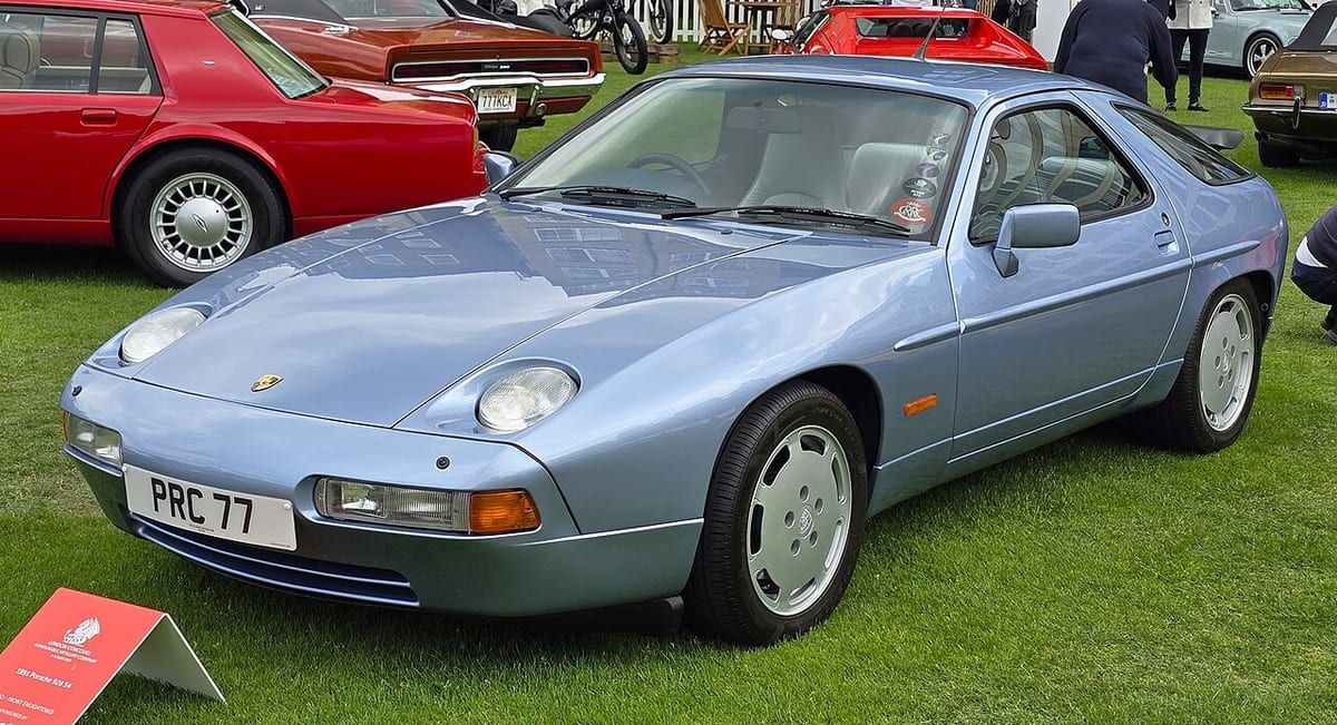 Porsche 928 (1977-1995) – schematy bezpieczników i przekaźników