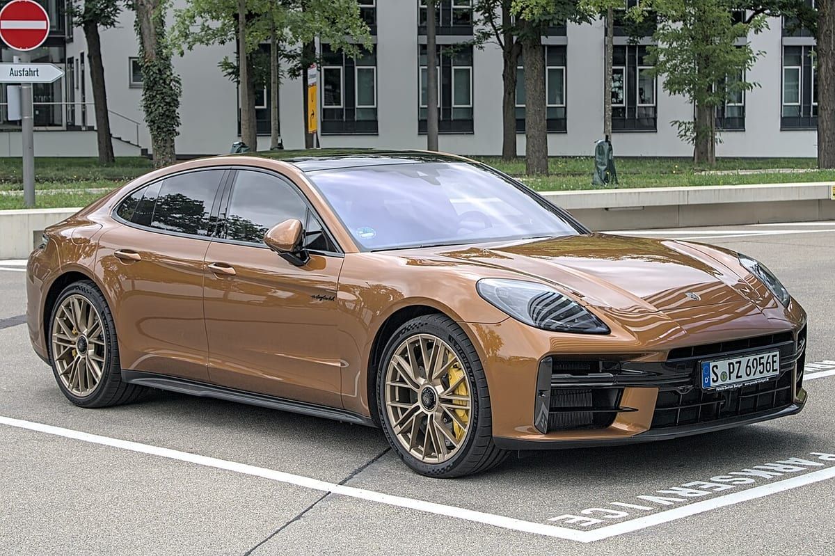 Porsche Panamera II (2017-2021) – schematy bezpieczników i przekaźników