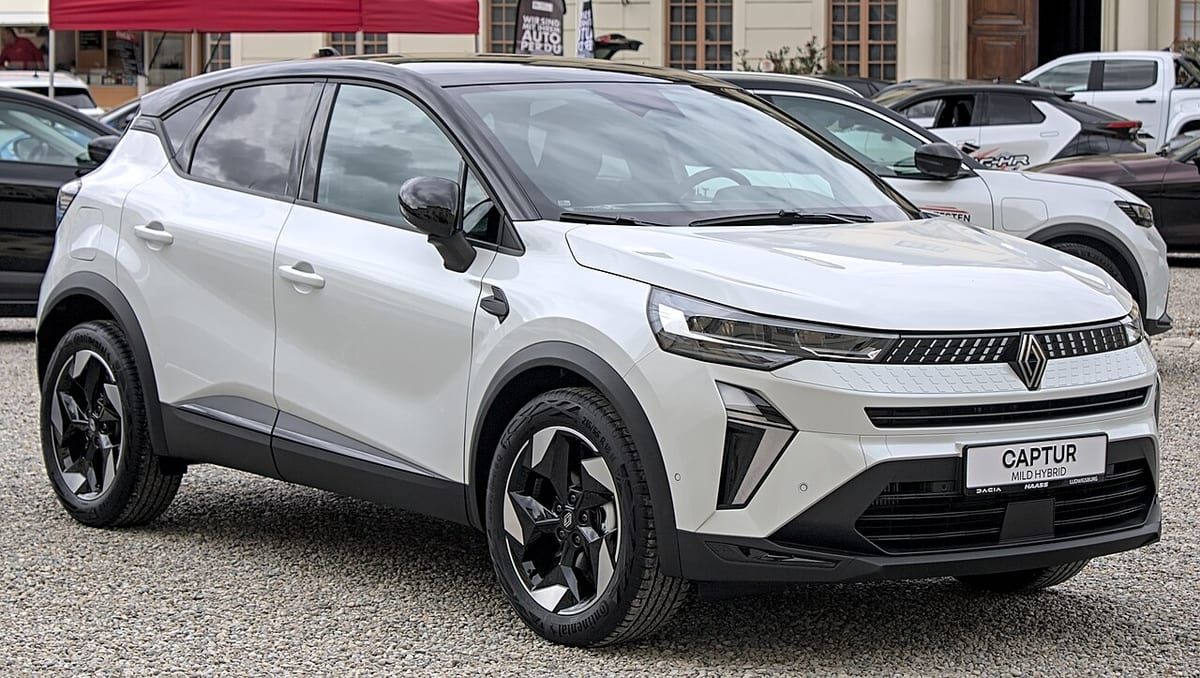 Renault Captur II (2019-2023) – schematy bezpieczników i przekaźników