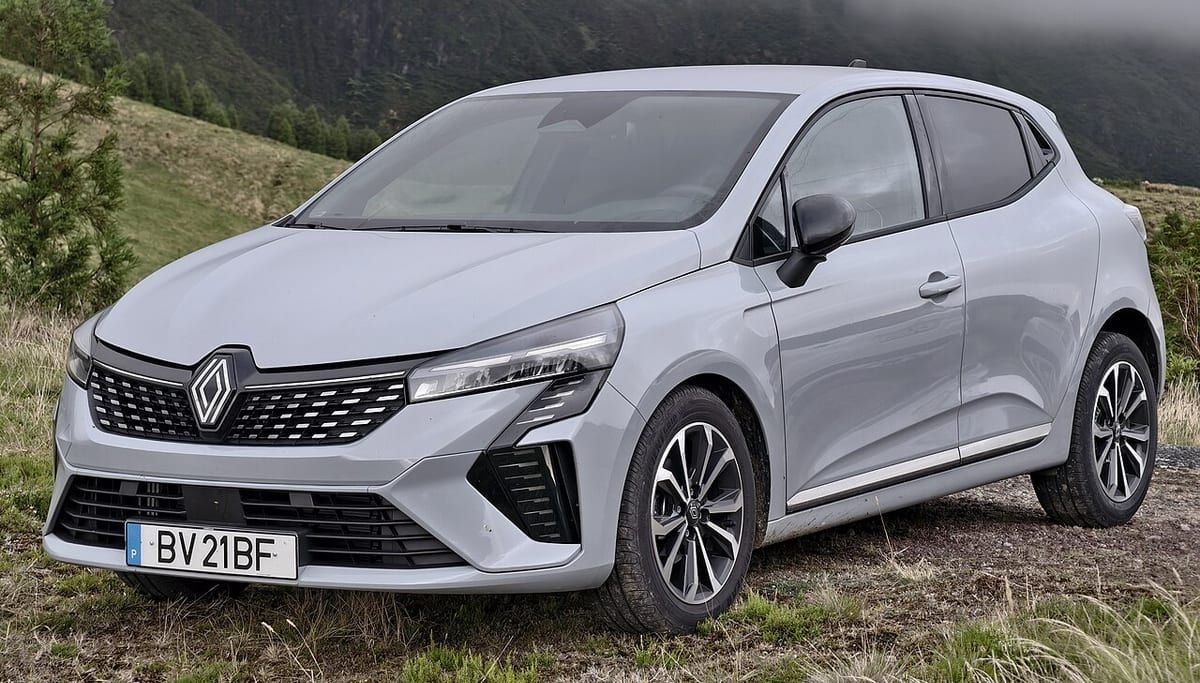 Renault Clio IV (2013-2019) – schematy bezpieczników i przekaźników