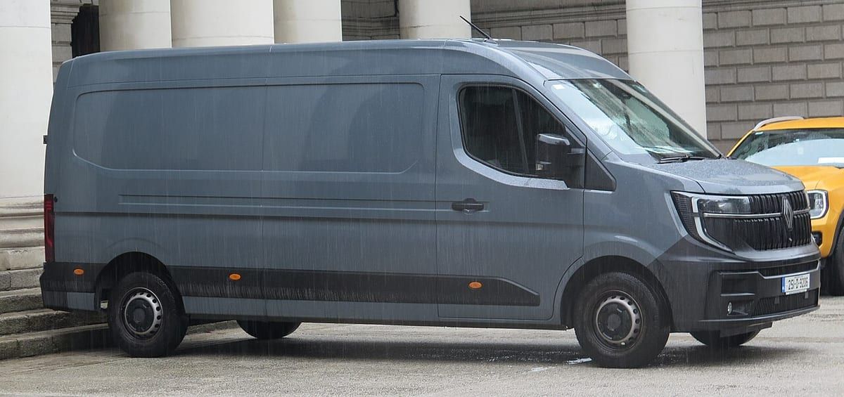 Renault Master II (2003-2010) – schematy bezpieczników i przekaźników