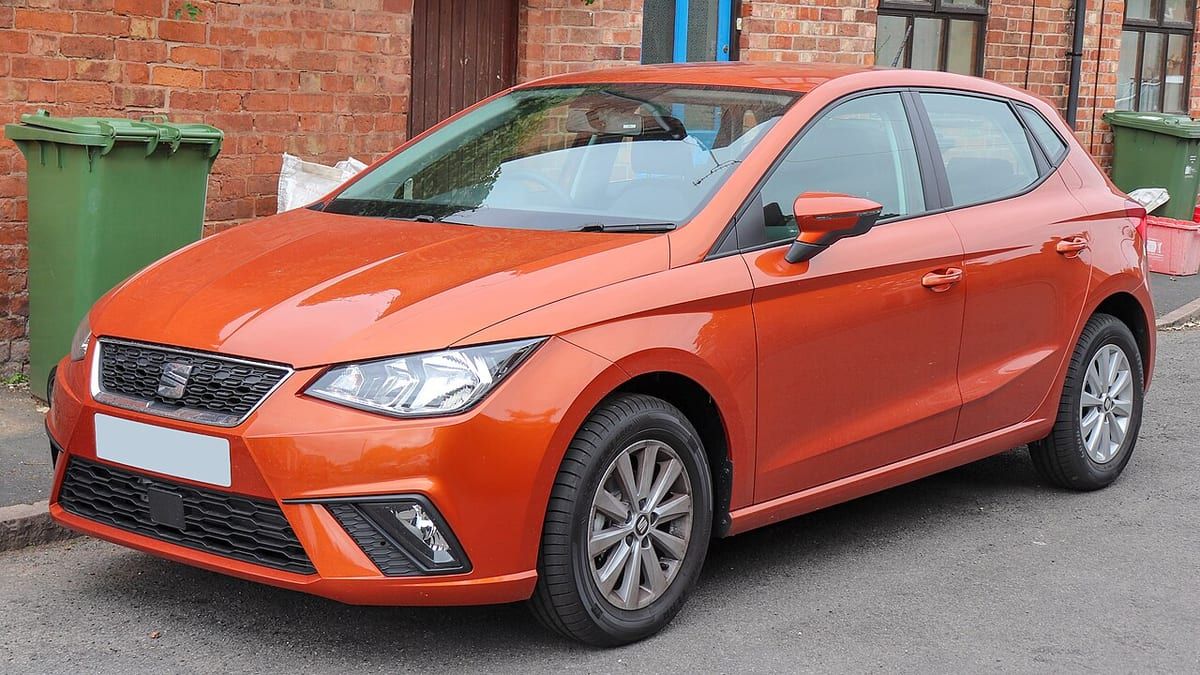 Seat Ibiza IV (2011) – schematy bezpieczników i przekaźników