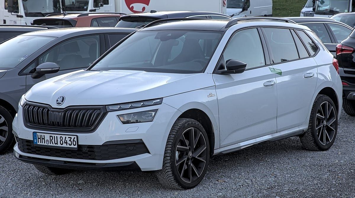Skoda Kamiq i Scala (2021) – schematy bezpieczników i przekaźników