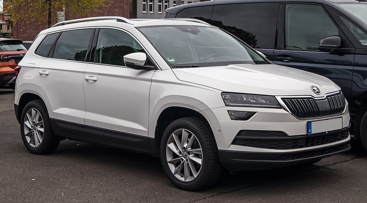 Skoda Karoq (2020) – schematy bezpieczników i przekaźników