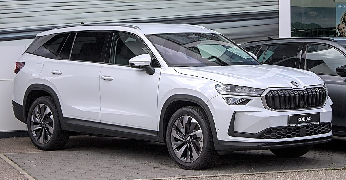 Skoda Kodiaq (2023) – schematy bezpieczników i przekaźników