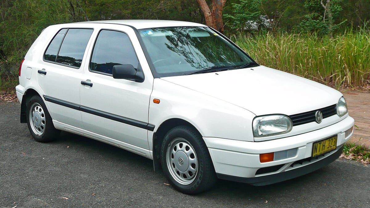 Volkswagen Golf III (1991-1999) – schematy bezpieczników i przekaźników