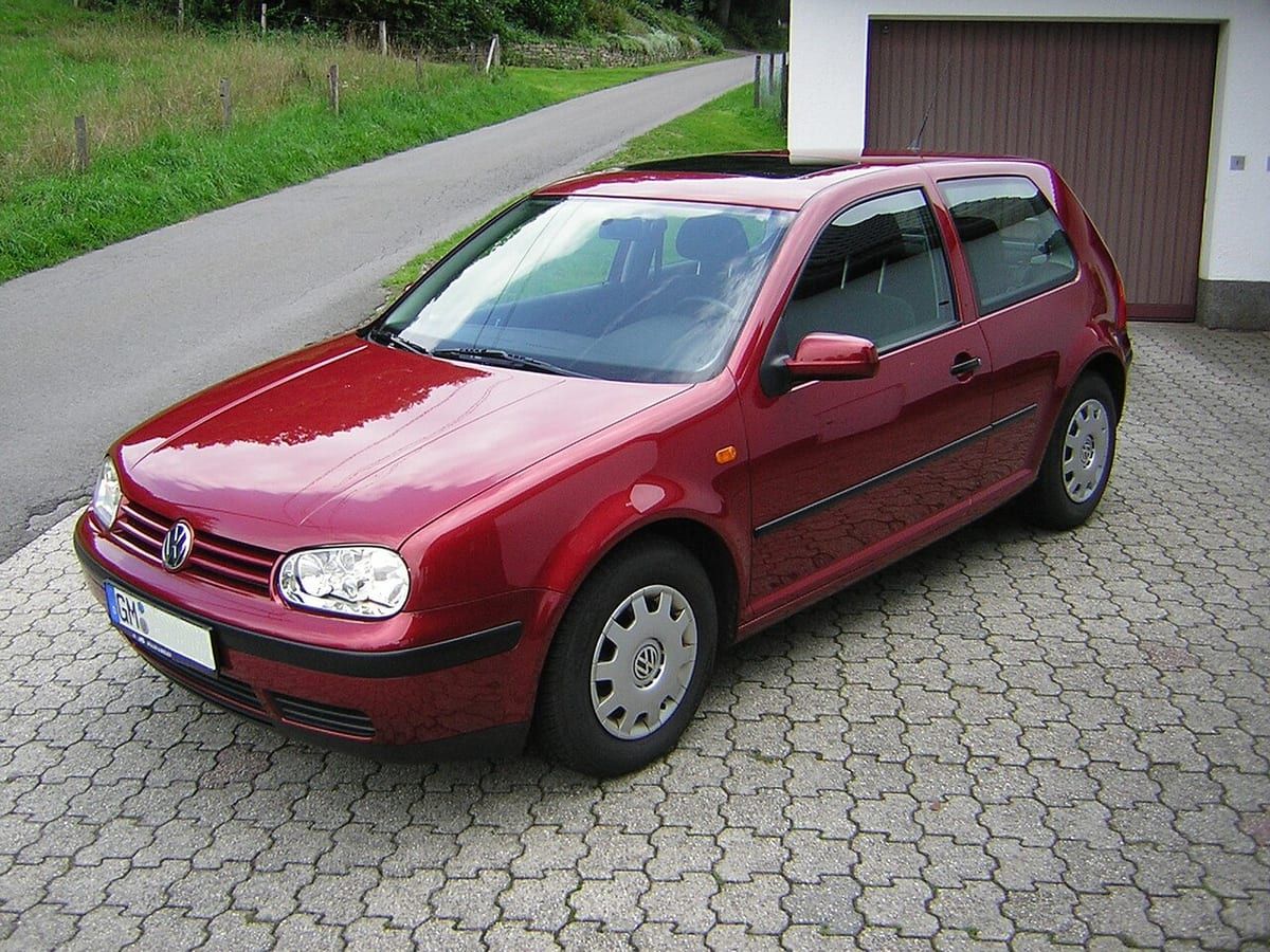 Volkswagen Golf IV (1997-2006) – schematy bezpieczników i przekaźników