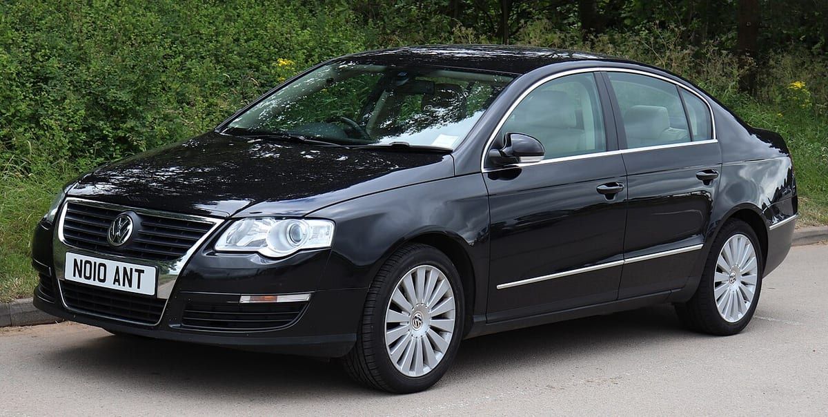 Volkswagen Passat B6 i CC (2005-2010) – schematy bezpieczników i przekaźników