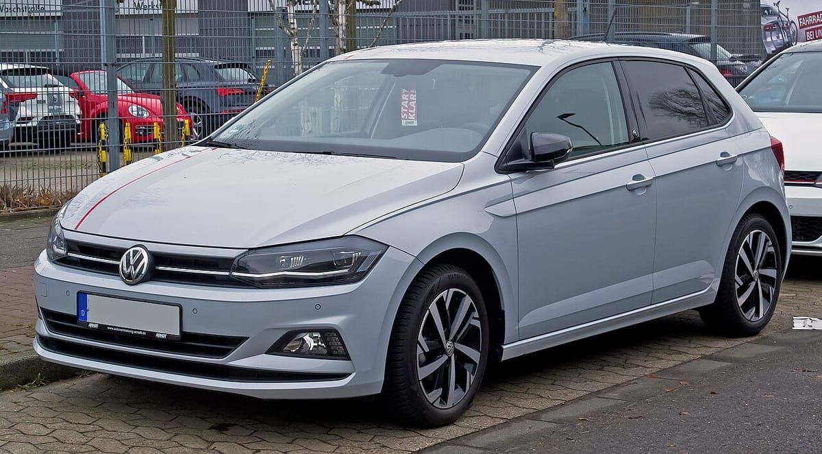 Volkswagen Polo VI (2021-2023) – schematy bezpieczników i przekaźników